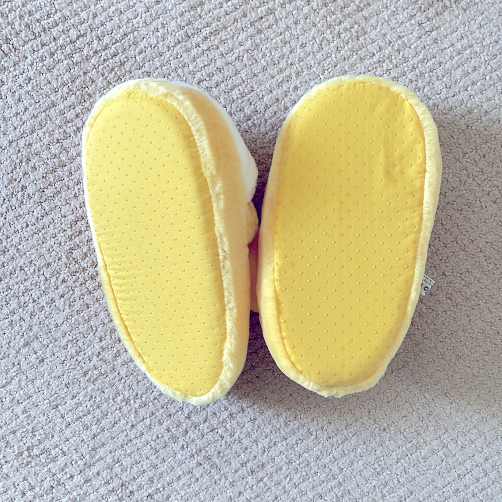 NEW Pipiyo Plushy Slipper Women Size 6-6.5 - Picture 7 of 7